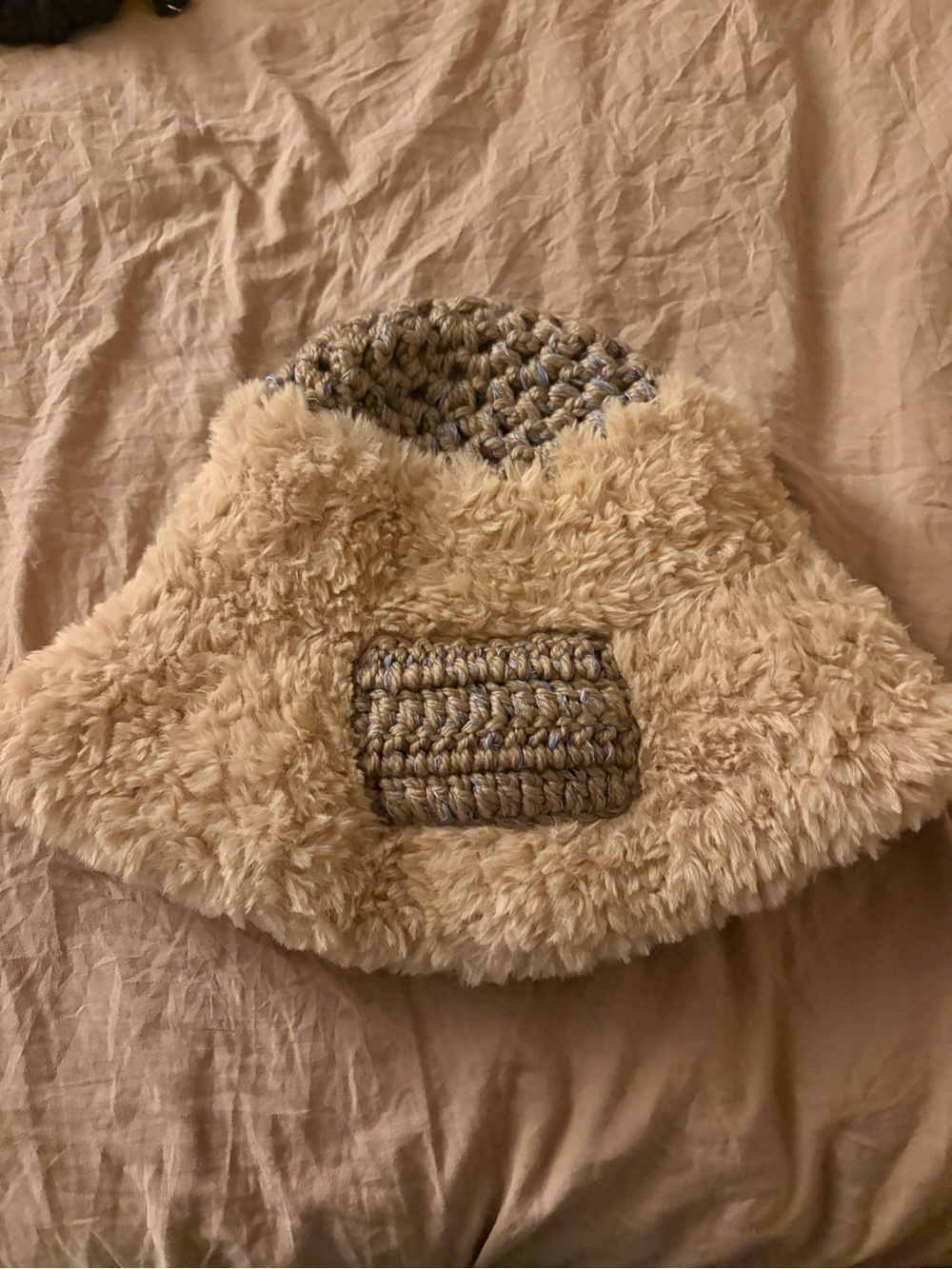 Wyeth by Todd Magill Plush Faux Fur Bucket Hat - Beige with Gray Knit